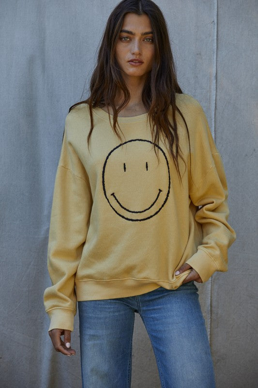 MAKE ME SMILE PULLOVER